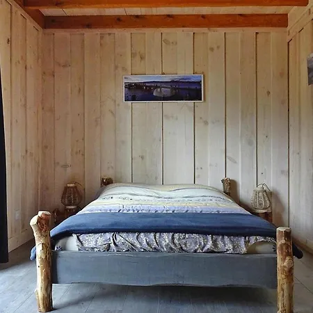 Holiday Home, Hébergement de vacances *